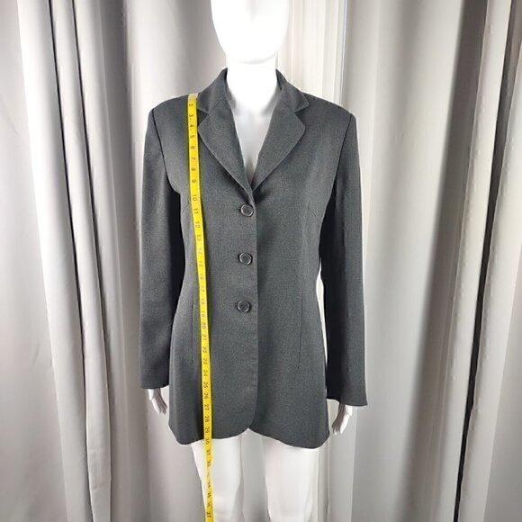 Casual Corner Woman's Dark Gray Lined Blazer. Size 10 - Picture 5 of 12